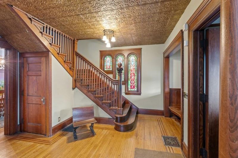 3348 Park Ave, Minneapolis, MN 55407