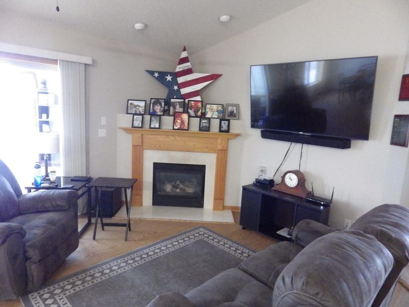 20513 Harvest Cir, Rogers, MN 55374