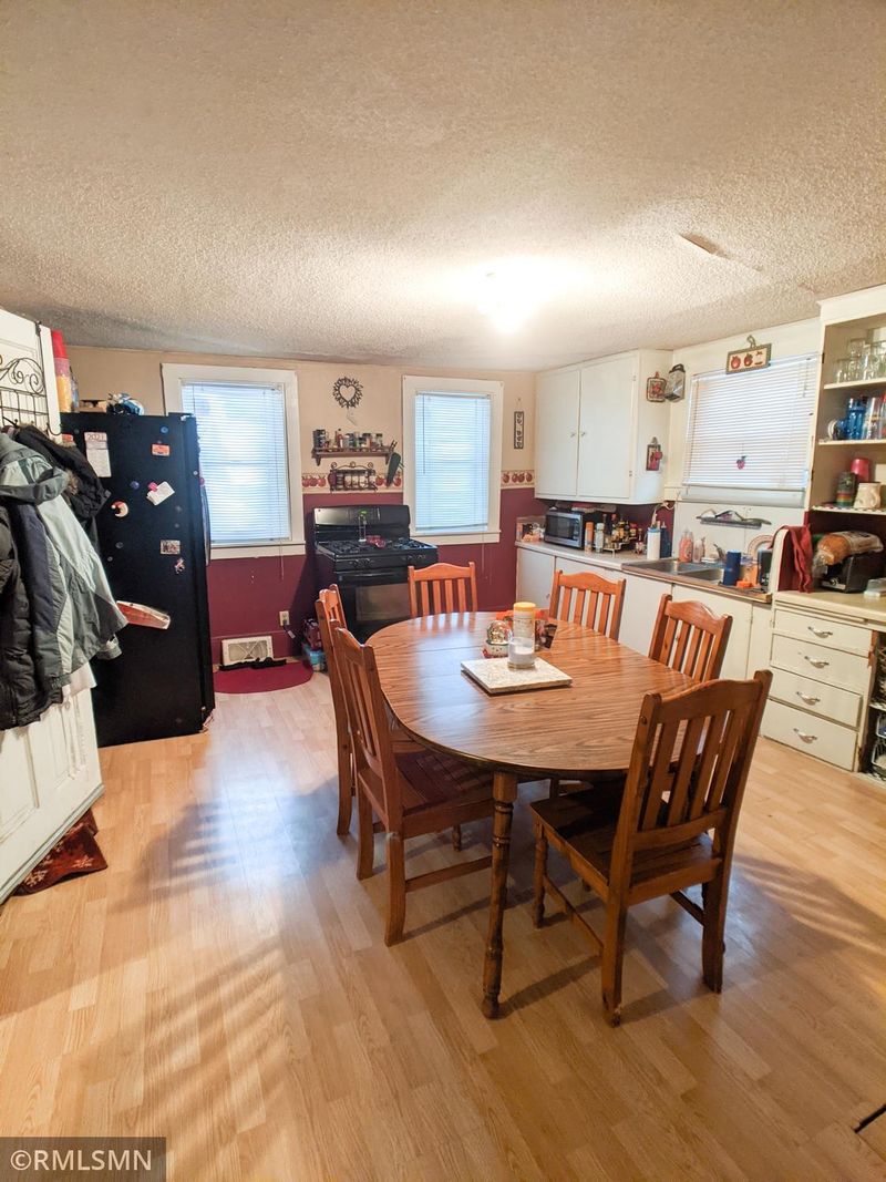 410 W Brooks St, Arlington, MN 55307