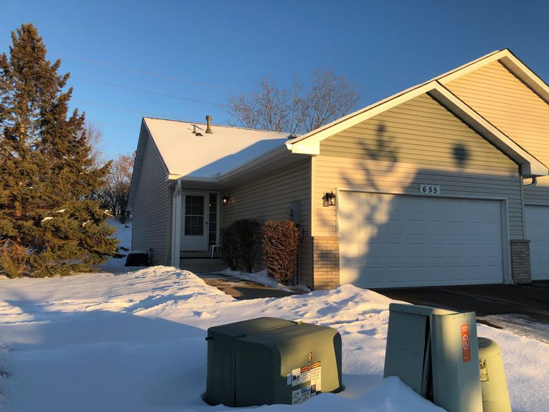 655 86th Ln NW, Coon Rapids, MN 55433