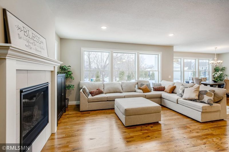 4174 Summerbrooke Pl, Eagan, MN 55123