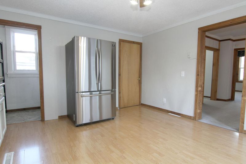 424 6th Ave S, South Saint Paul, MN 55075