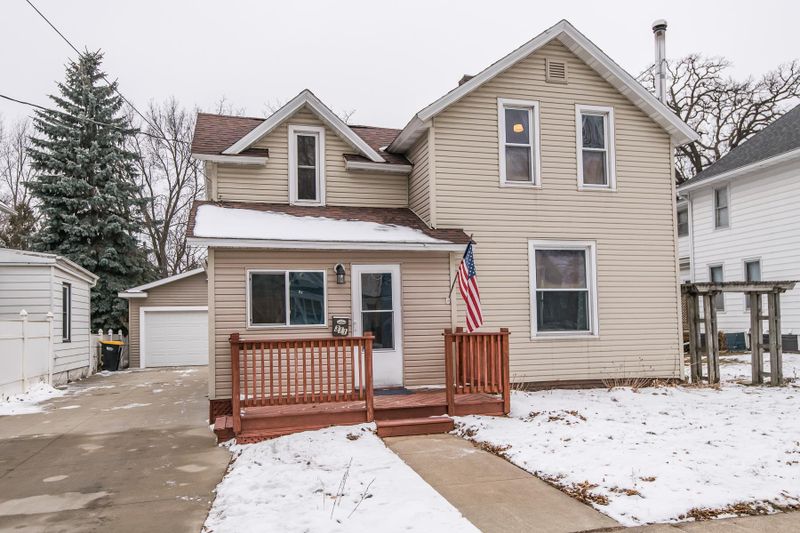 311 8th Ave SE, Rochester, MN 55904