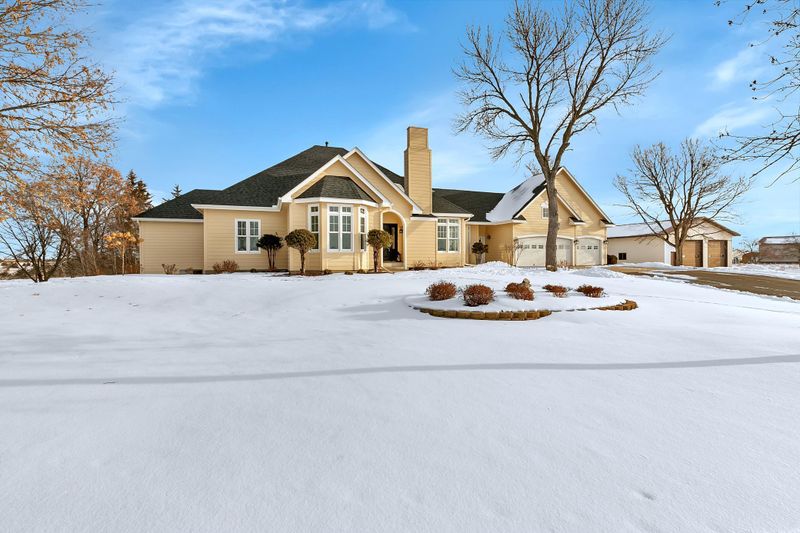 6858 River Rd SE, Clear Lake, MN 55319