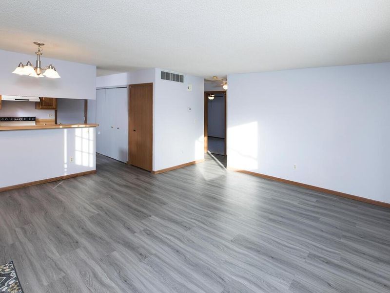 2695 Brookdale Ln N, Brooklyn Park, MN 55444