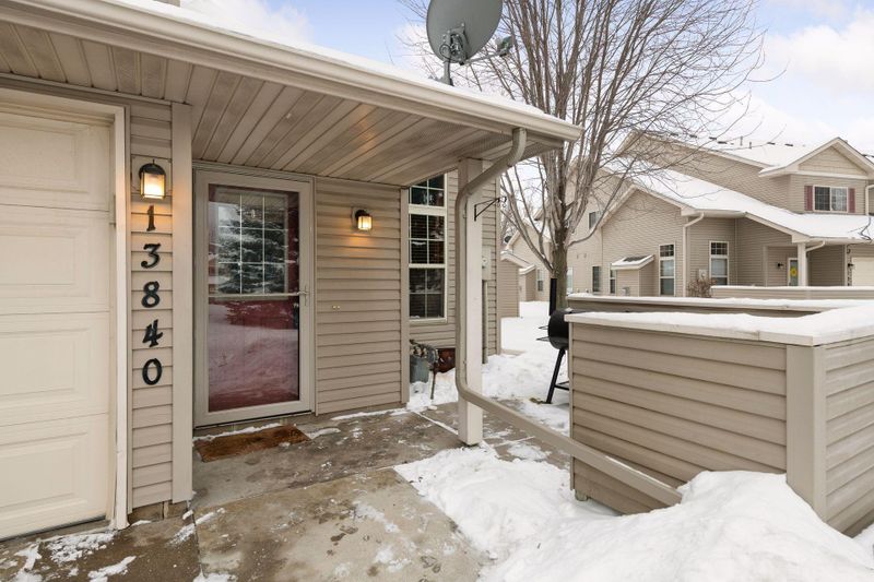 13840 Dahlia Dr, Rogers, MN 55374