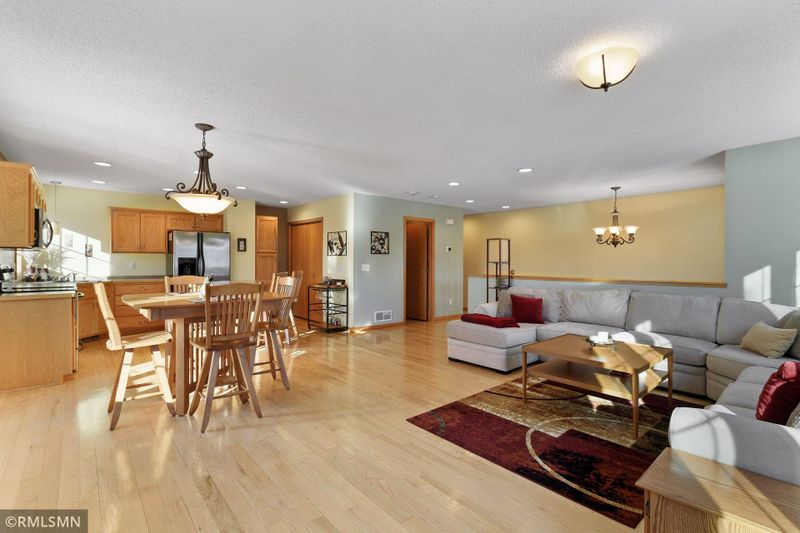 5539 5th St NE, Fridley, MN 55432