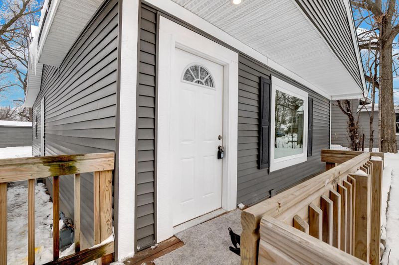 3473 Lyric Ave, Wayzata, MN 55391