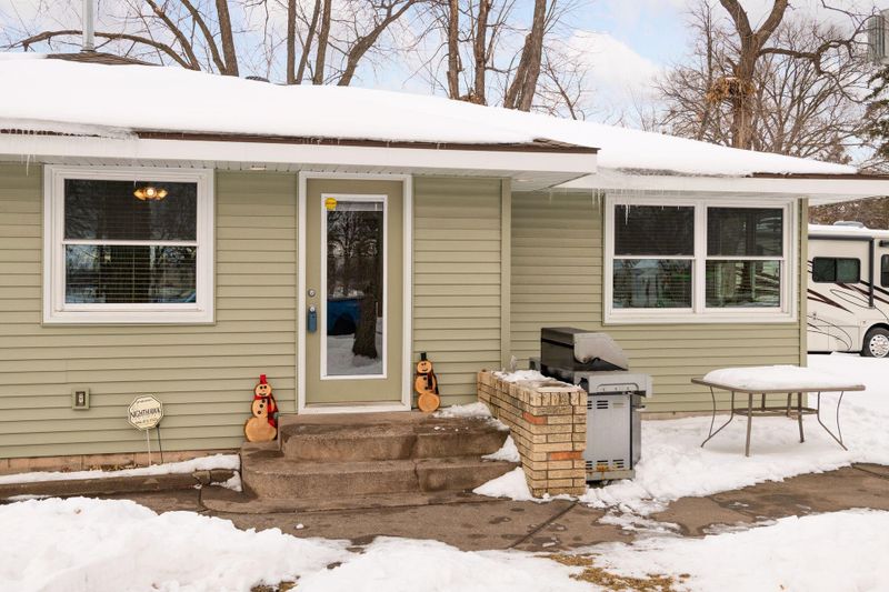 391 Minnesota Ave, Big Lake, MN 55309