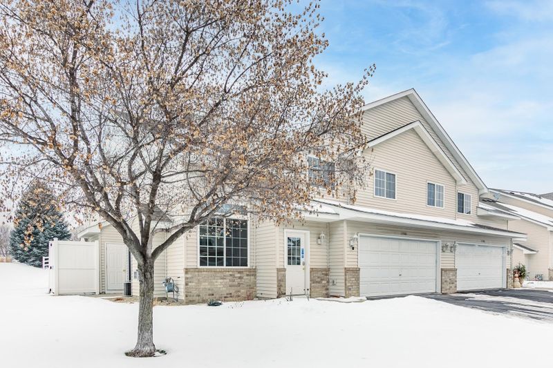 17301 Wilderness Trl SE, Prior Lake, MN 55372