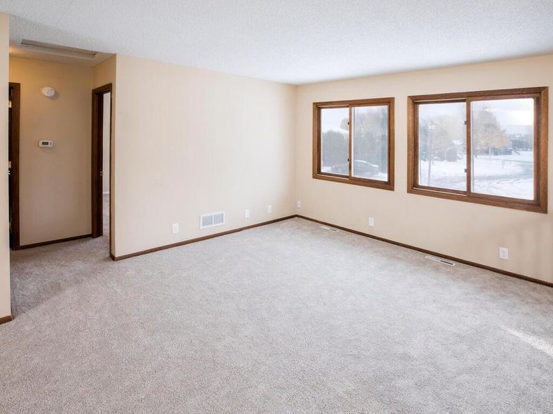 3369 Chevelle Ct N, Rosemount, MN 55068