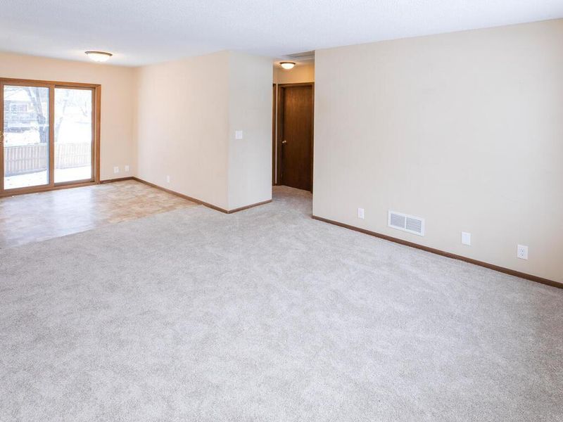 3369 Chevelle Ct N, Rosemount, MN 55068