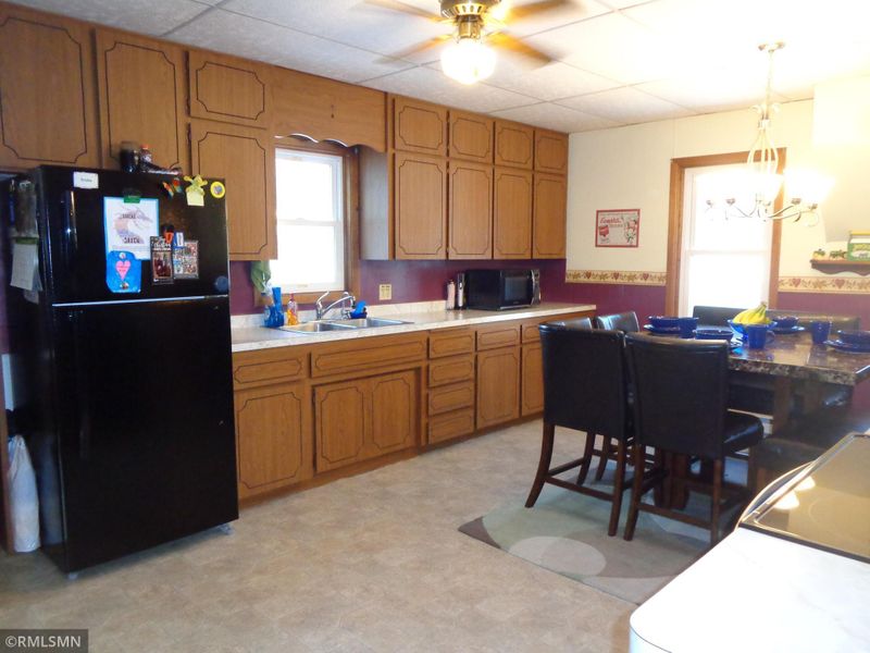 241 7th St N, Albany, MN 56307