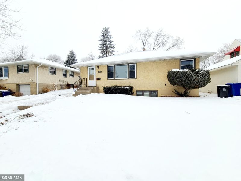 2123 Burns Ave, Saint Paul, MN 55119