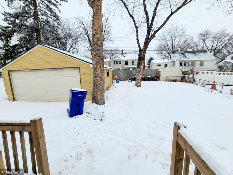 2123 Burns Ave, Saint Paul, MN 55119