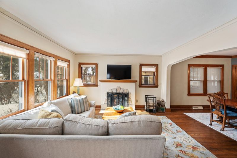 2077 Niles Ave, Saint Paul, MN 55116