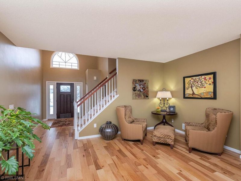 860 Gilfillan Ave, Carver, MN 55315