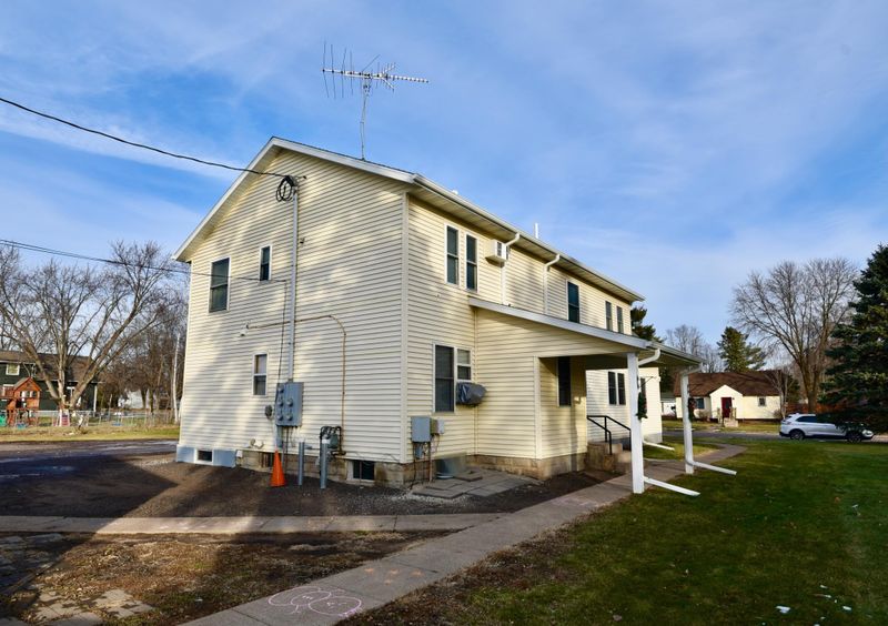 540 2nd Ave SE, Milaca, MN 56353