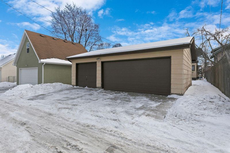1323 Goodrich Ave, Saint Paul, MN 55105