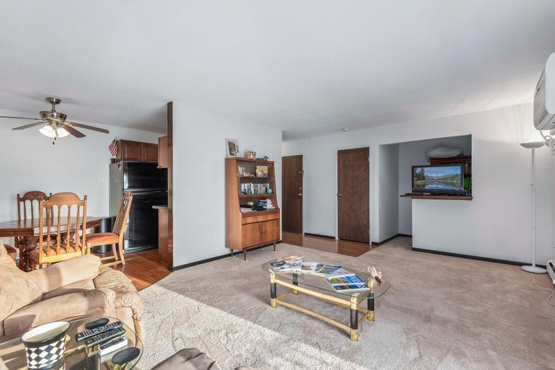 12924 Nicollet Ave S #302, Burnsville, MN 55337