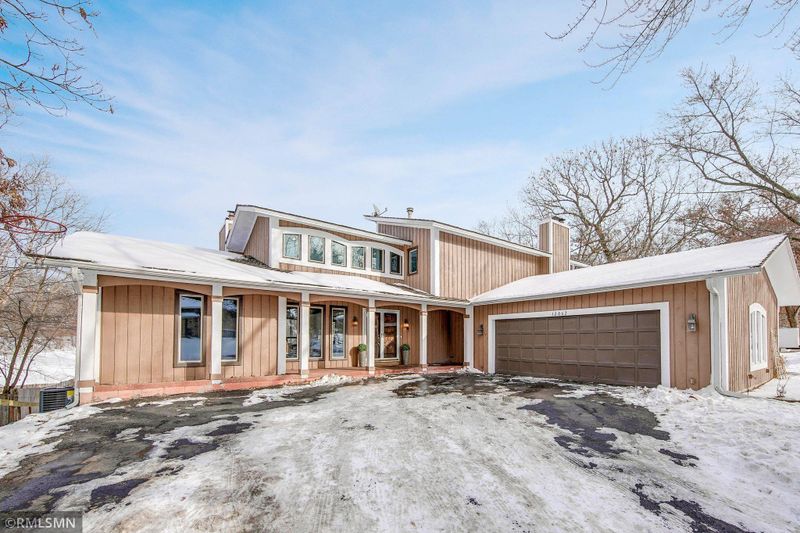 12862 Hamlet Ave, Apple Valley, MN 55124