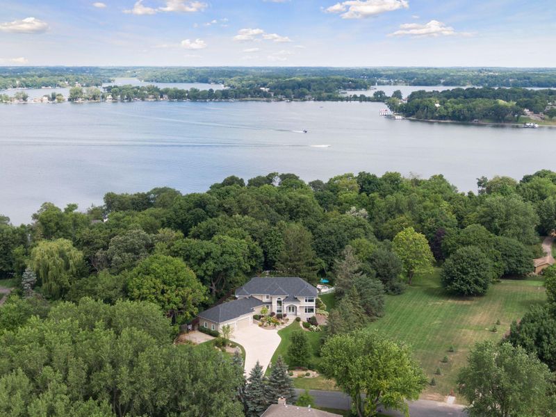 3130 Old County Road 15, Wayzata, MN 55391