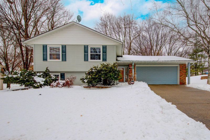 13445 Fernando Ave, Apple Valley, MN 55124