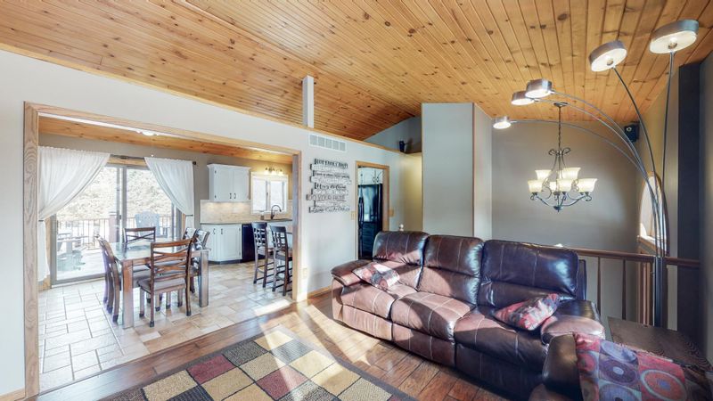 303 8th St NW, Byron, MN 55920