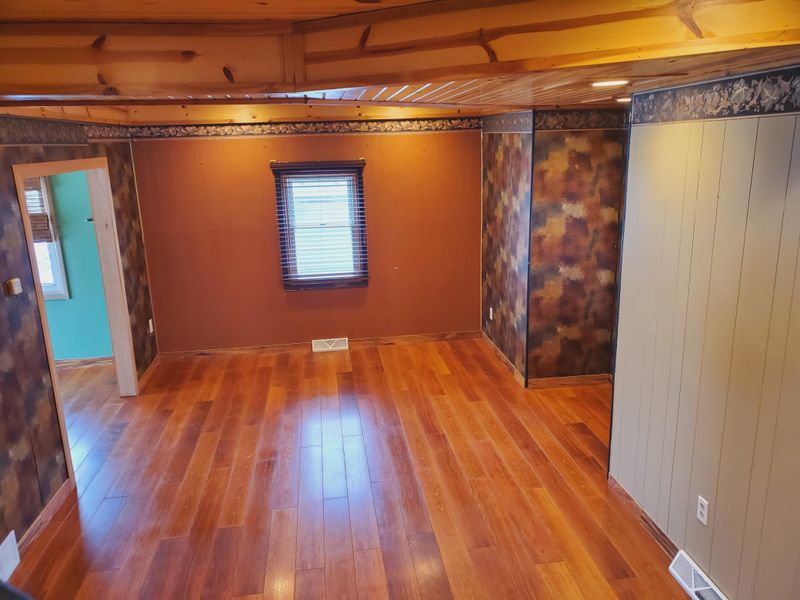 204 5th Ave E, Hanley Falls, MN 56245