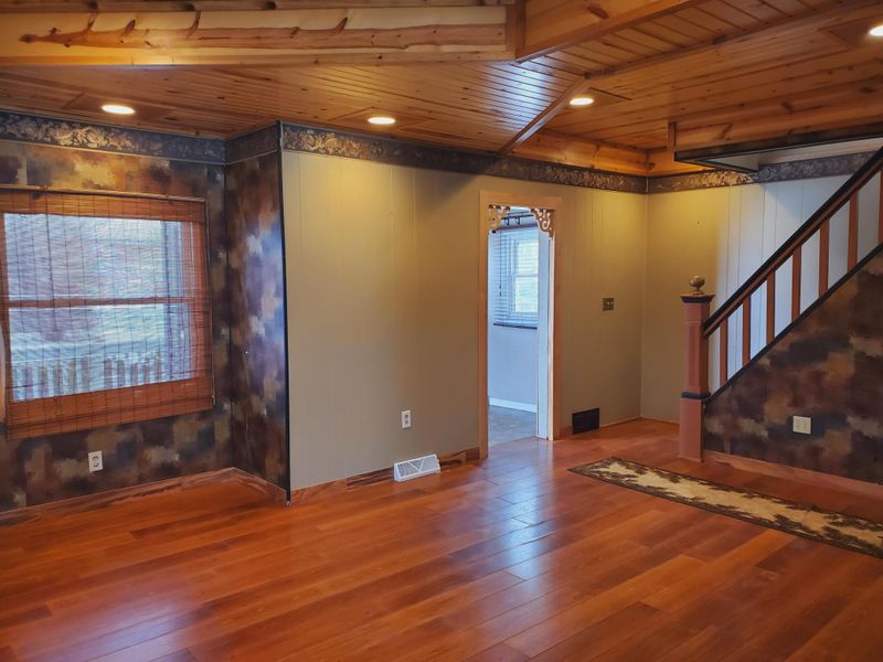 204 5th Ave E, Hanley Falls, MN 56245