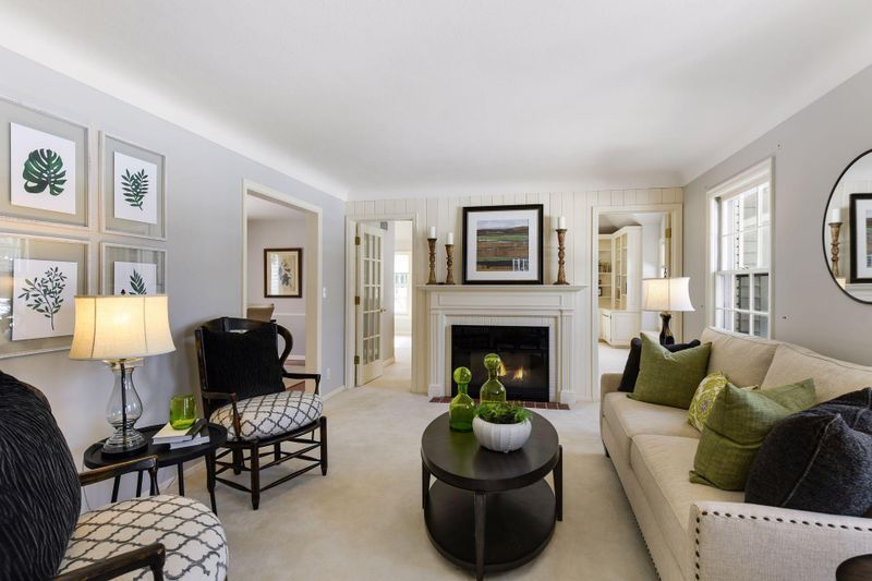6613 Iroquois Trl, Edina, MN 55439