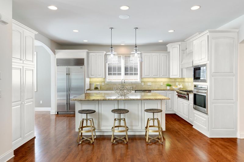 5508 Brookview Ave, Edina, MN 55424
