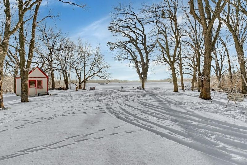 34802 Pebblestone Ln, Freeport, MN 56331