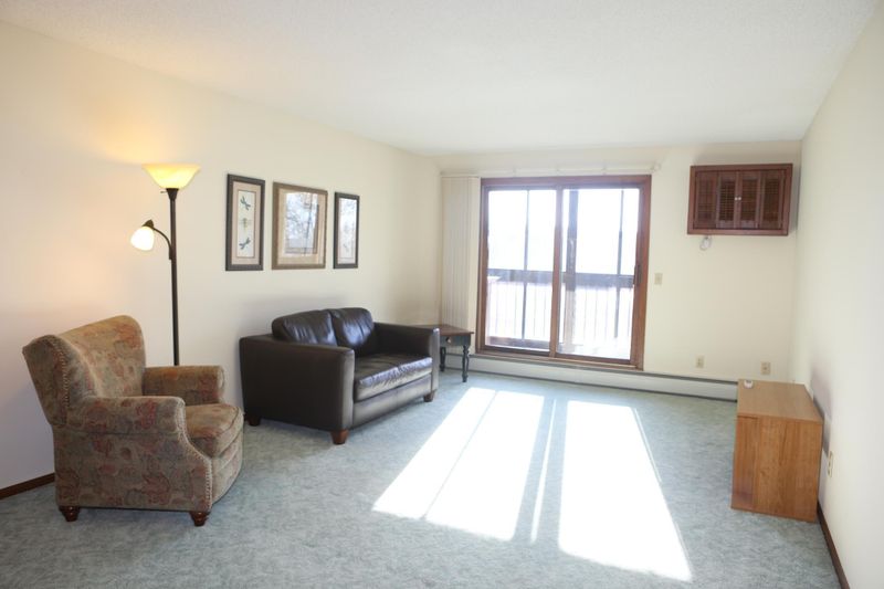 999 41st Ave NE #316, Columbia Heights, MN 55421