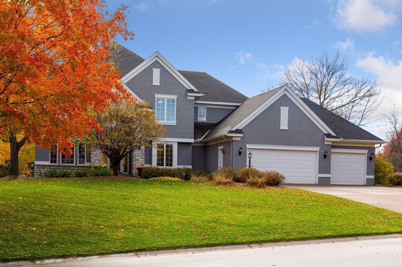 3544 Crestmoor Dr, Woodbury, MN 55125