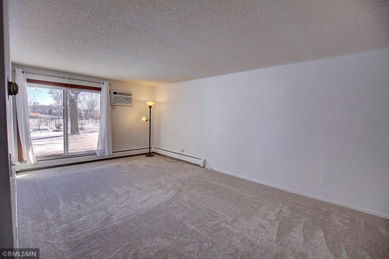 3420 Golfview Dr #108, Eagan, MN 55123