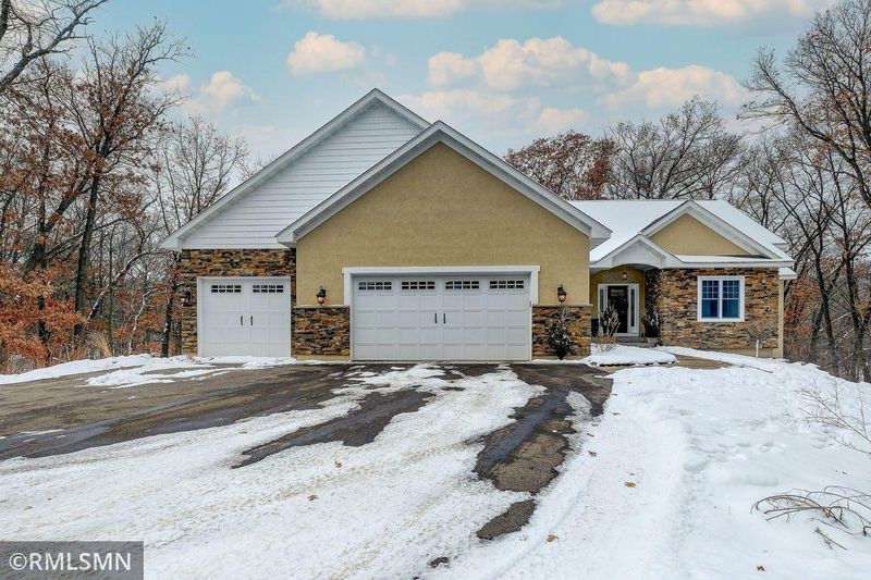 16864 Jeffrey Ave N, Hugo, MN 55038