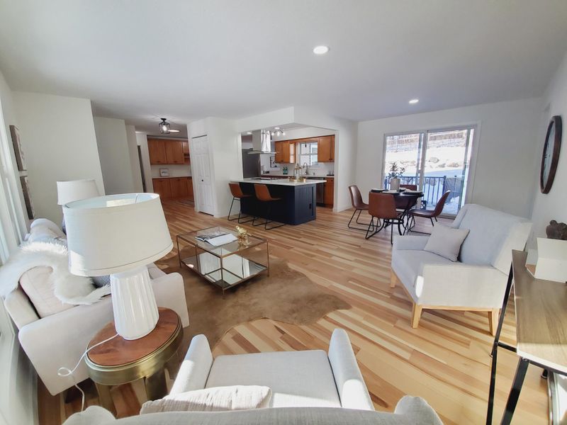 6481 Pineview Ln N, Maple Grove, MN 55369