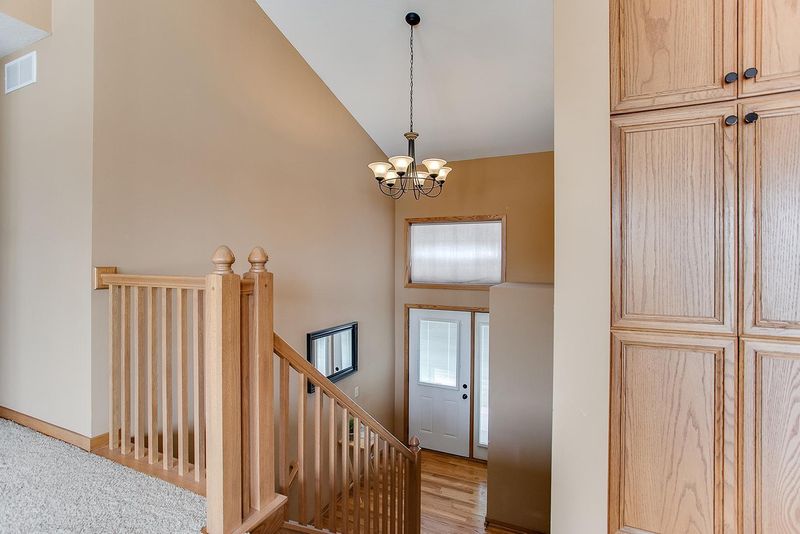 232 Creekside Dr, Eagle Lake, MN 56024
