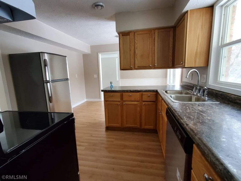 3702 Abbott Ave N, Robbinsdale, MN 55422