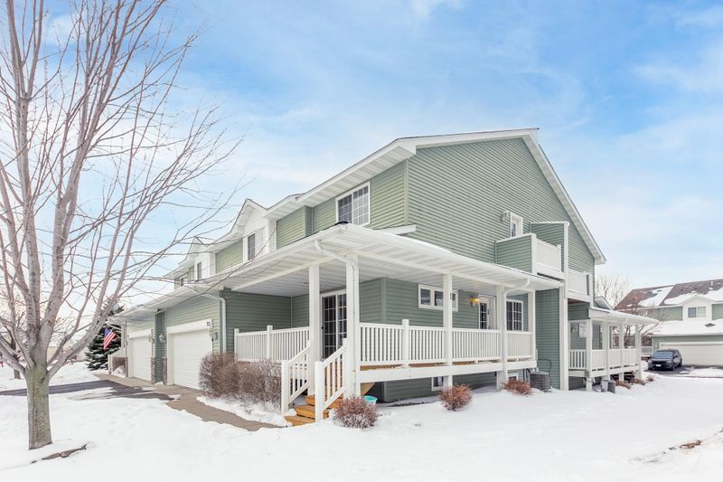7621 Palisades Ave NE, Elk River, MN 55330