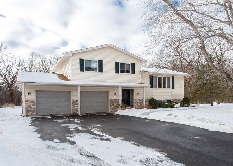2140 198th Ave NW, Cedar, MN 55011