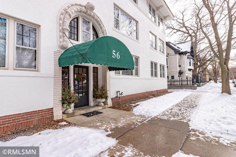 56 Arundel St #8, Saint Paul, MN 55102
