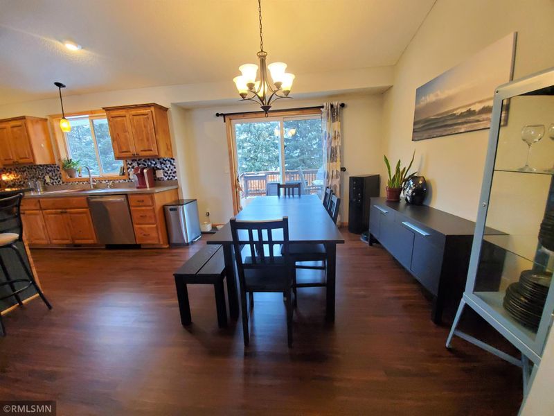 868 Forest Edge Dr, Jordan, MN 55352