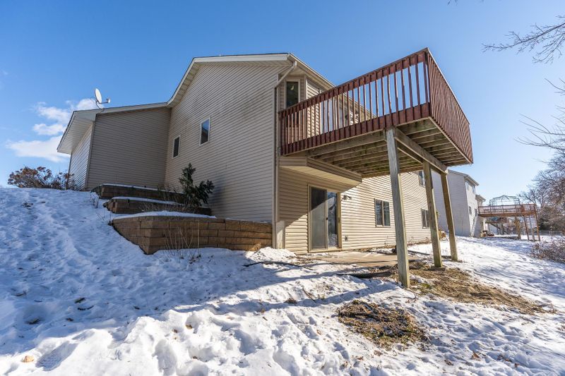 30766 Marigold Ln, Lindstrom, MN 55045