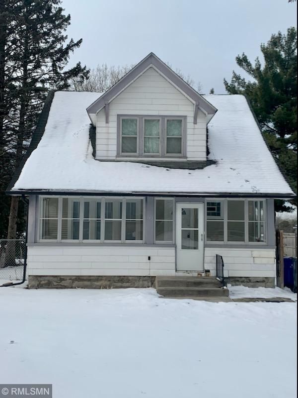 1367 Burr St, Saint Paul, MN 55130