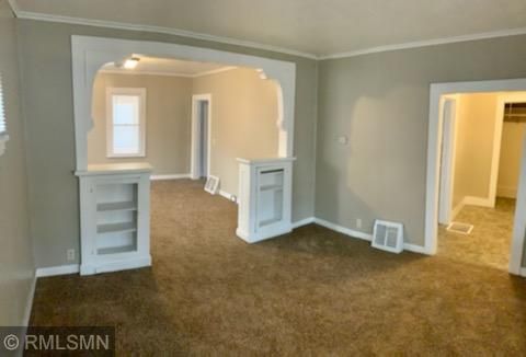 1367 Burr St, Saint Paul, MN 55130