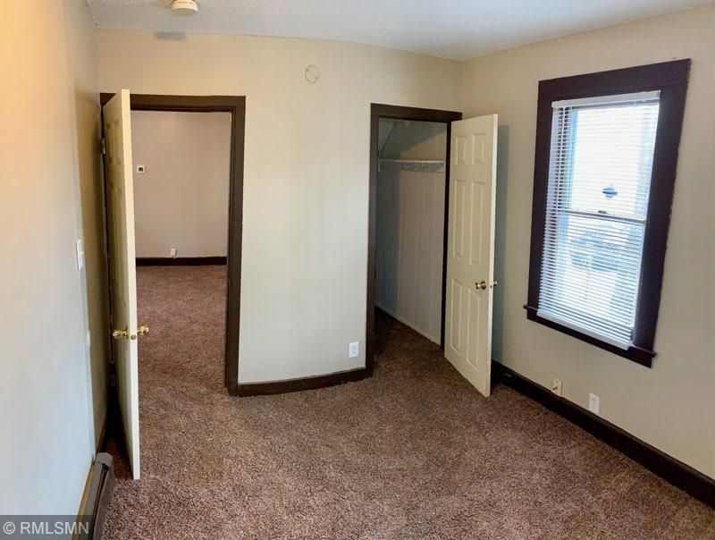832 Lawson Ave E, Saint Paul, MN 55106