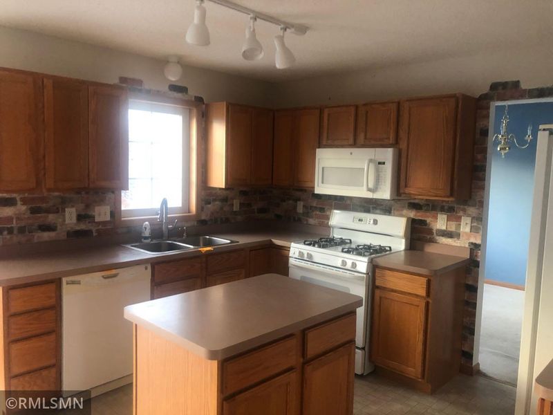 2342 Ponds Way, Shakopee, MN 55379