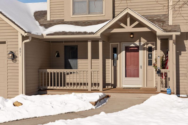 891 Eagle Ridge Ln, Stillwater, MN 55082